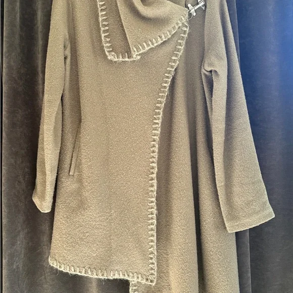 Garnet Hill boiled wool asymmetrical jacket - Picture 3 of 9